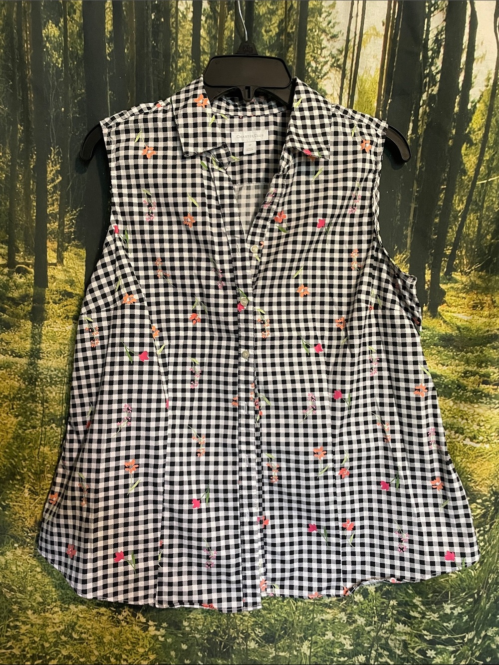 Sleeveless Black & White Gingham Button-Up Shirt with Floral Print
